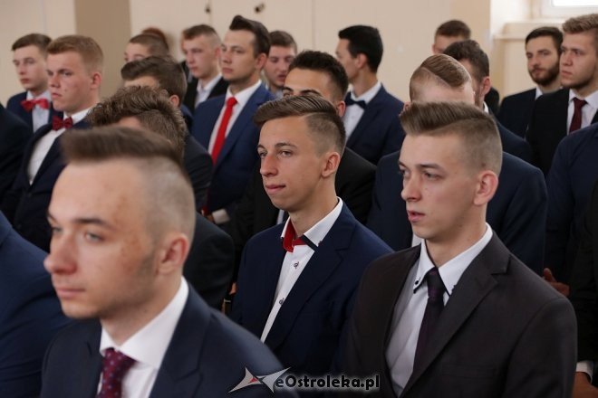 Rozdanie świadectw maturalnych w ZSZ nr 1 w Ostrołęce [27.04.2018] - zdjęcie #36 - eOstroleka.pl