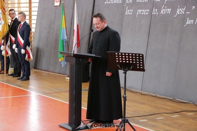 Rozdanie świadectw maturalnych w ZSZ nr 1 w Ostrołęce [27.04.2018] - zdjęcie #2 - eOstroleka.pl