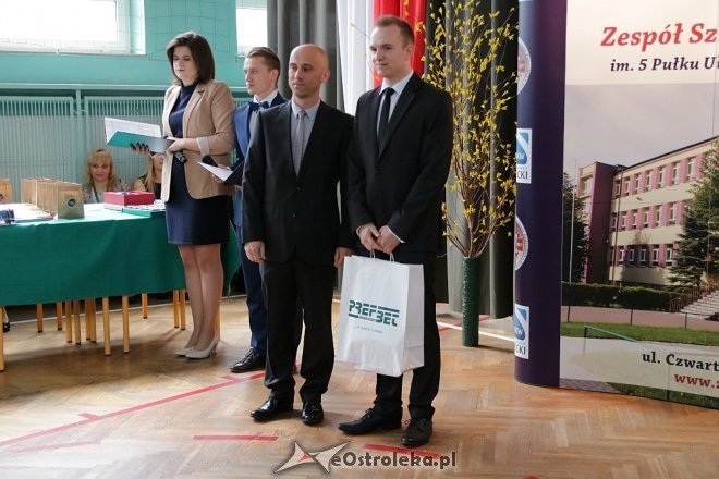 Rozdanie świadectw maturalnych w ZSZ nr 2 w Ostrołęce [27.04.2018] - zdjęcie #17 - eOstroleka.pl