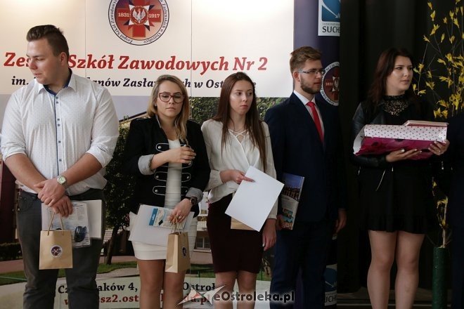 Rozdanie świadectw maturalnych w ZSZ nr 2 w Ostrołęce [27.04.2018] - zdjęcie #106 - eOstroleka.pl