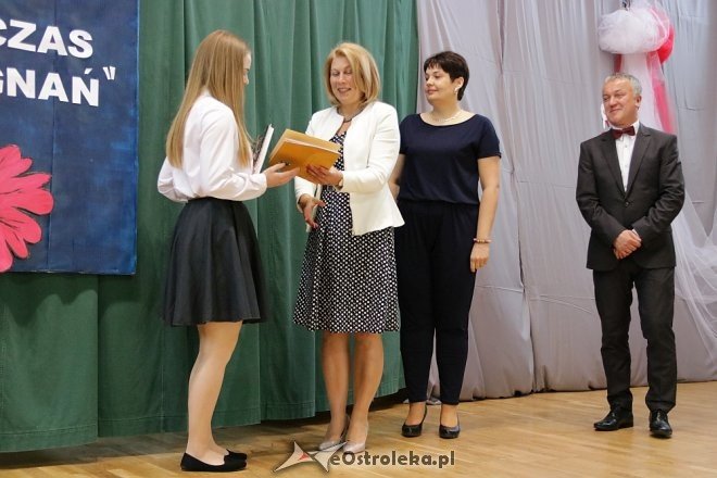 Rozdanie świadectw maturalnych w ZSZ nr 4 [27.04.2018] - zdjęcie #25 - eOstroleka.pl