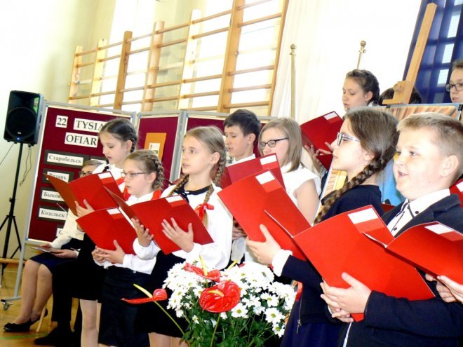 Uczniowie SP w Wykrocie pamiętają o ofiarach Katynia [30.04.2018] - zdjęcie #23 - eOstroleka.pl