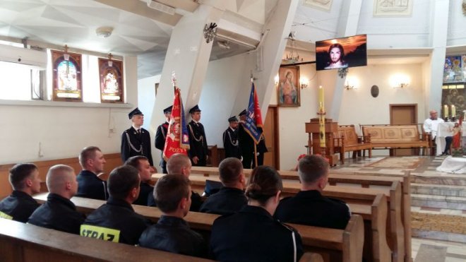 Uroczyste Poświęcenie oraz Przekazanie Samochodu Strażackiego dla Osp Rżaniec - zdjęcie #1 - eOstroleka.pl