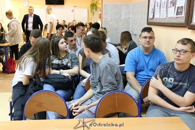Dzień Otwarty i spotkanie z absolwentem w ZSP w Goworowie [09.05.2018] - zdjęcie #3 - eOstroleka.pl