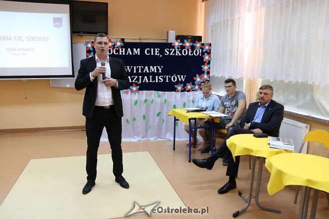 Dzień Otwarty i spotkanie z absolwentem w ZSP w Goworowie [09.05.2018] - zdjęcie #53 - eOstroleka.pl