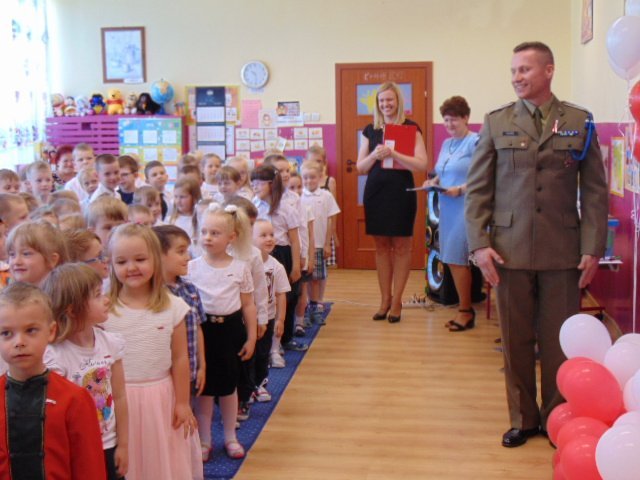 „Mały przedszkolak – wielki patriota” [10.05.2018] - zdjęcie #13 - eOstroleka.pl