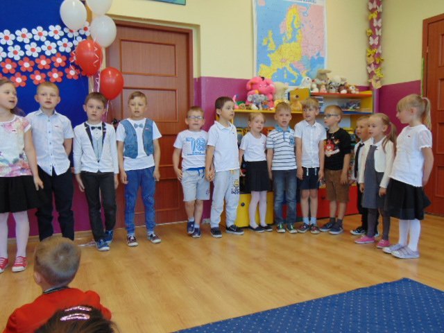 „Mały przedszkolak – wielki patriota” [10.05.2018] - zdjęcie #33 - eOstroleka.pl