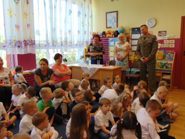 „Mały przedszkolak – wielki patriota” [10.05.2018] - zdjęcie #38 - eOstroleka.pl