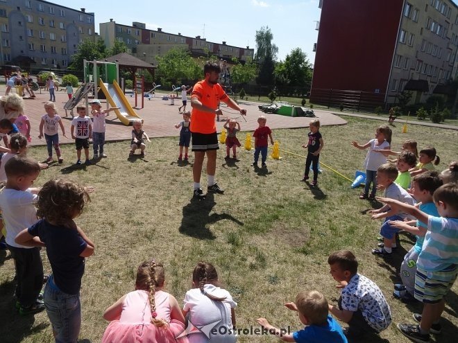 Dzień sportu z APN-em w Krainie Misiów [11.05.2018] - zdjęcie #26 - eOstroleka.pl