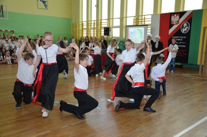 Święto Patrona w Szkole Podstawowej nr 2 [10.05.2018] - zdjęcie #14 - eOstroleka.pl