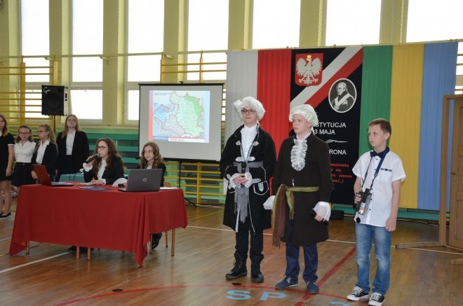 Święto Patrona w Szkole Podstawowej nr 2 [10.05.2018] - zdjęcie #16 - eOstroleka.pl
