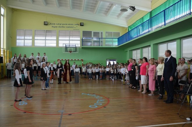Święto Patrona w Szkole Podstawowej nr 2 [10.05.2018] - zdjęcie #35 - eOstroleka.pl
