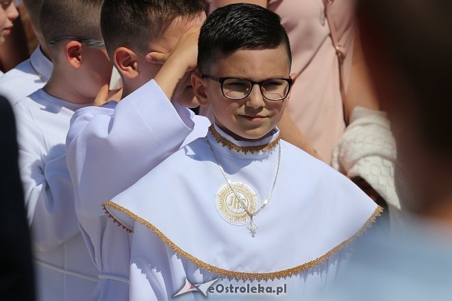 Pierwsza Komunia Święta w parafii pw. św. Antoniego Padewskiego [13.05.2018] - zdjęcie #1 - eOstroleka.pl