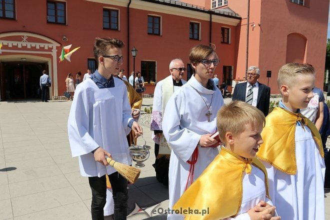 Pierwsza Komunia Święta w parafii pw. św. Antoniego Padewskiego [13.05.2018] - zdjęcie #5 - eOstroleka.pl