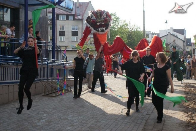 Dni Ostrołęki 2010 - Festiwal Teatralny (13.05.2010) - zdjęcie #52 - eOstroleka.pl
