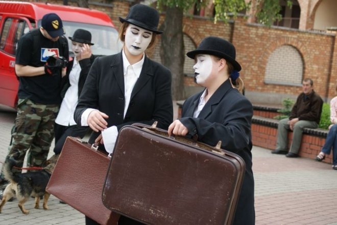 Dni Ostrołęki 2010 - Festiwal Teatralny (13.05.2010) - zdjęcie #4 - eOstroleka.pl