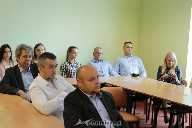 Spotkanie z posłem Łukaszem Rzepeckim [21.05.2018] - zdjęcie #4 - eOstroleka.pl