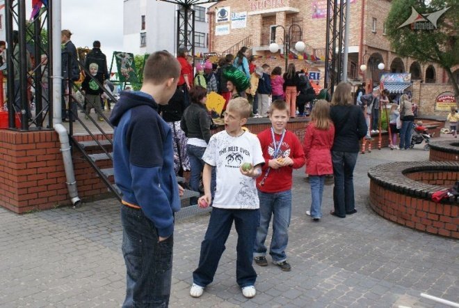 Dni Ostrołęki - Warsztaty cyrkowe (15.05.2010) - zdjęcie #10 - eOstroleka.pl