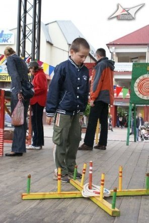 Dni Ostrołęki - Warsztaty cyrkowe (15.05.2010) - zdjęcie #3 - eOstroleka.pl
