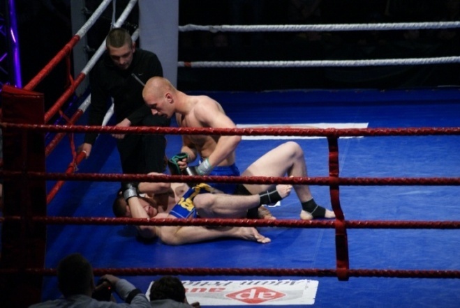 Gala MMA i K1 w Ostrołęce (15.05.2010) - zdjęcie #48 - eOstroleka.pl