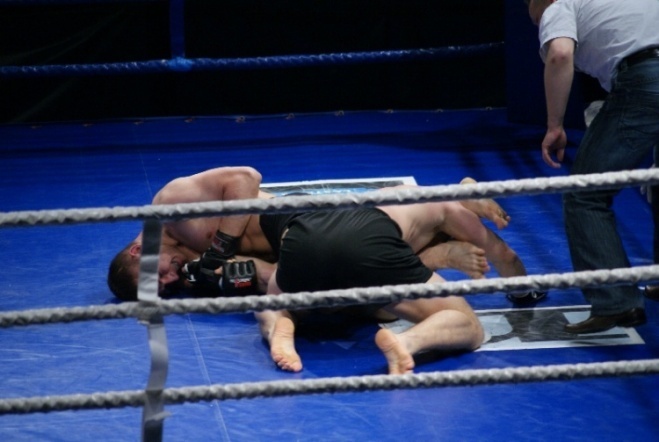 Gala MMA i K1 w Ostrołęce (15.05.2010) - zdjęcie #37 - eOstroleka.pl
