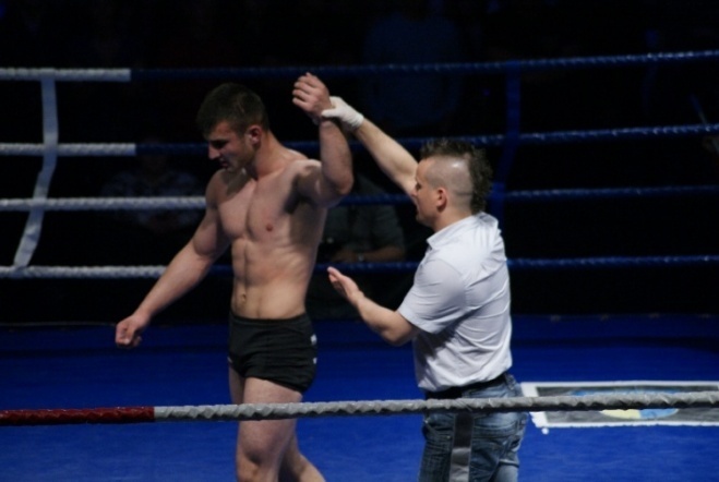 Gala MMA i K1 w Ostrołęce (15.05.2010) - zdjęcie #30 - eOstroleka.pl