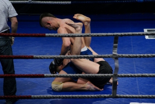 Gala MMA i K1 w Ostrołęce (15.05.2010) - zdjęcie #25 - eOstroleka.pl