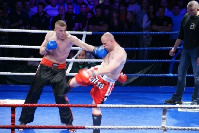 Gala MMA i K1 w Ostrołęce (15.05.2010) - zdjęcie #12 - eOstroleka.pl