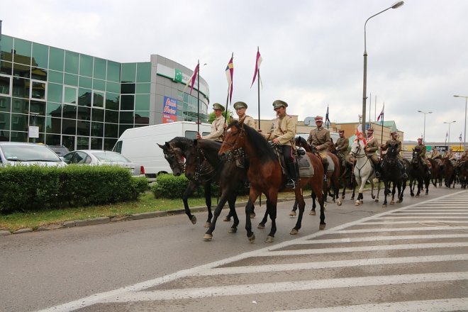 Parada wojskowa na ulicach Ostrołęki [26.05.2018] - zdjęcie #10 - eOstroleka.pl