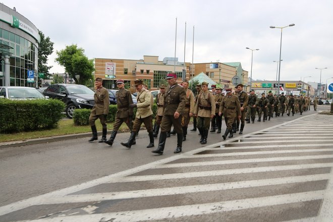 Parada wojskowa na ulicach Ostrołęki [26.05.2018] - zdjęcie #12 - eOstroleka.pl