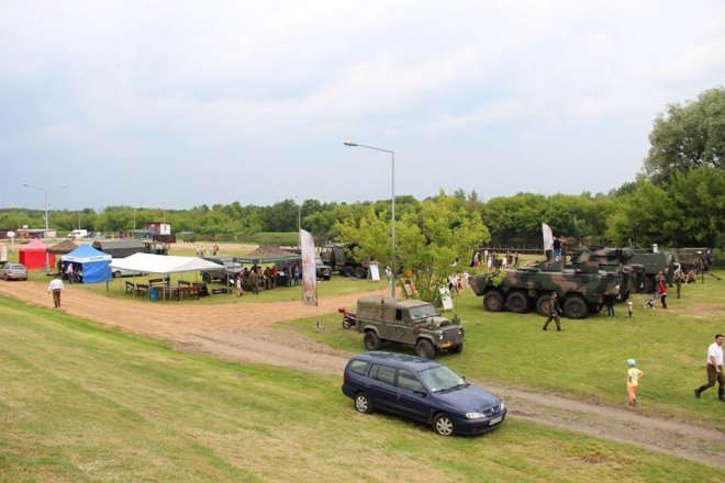 Piknik militarny Mapa Wyzwolenia nad Narwią w Ostrołęce [26.05.2018] - zdjęcie #2 - eOstroleka.pl