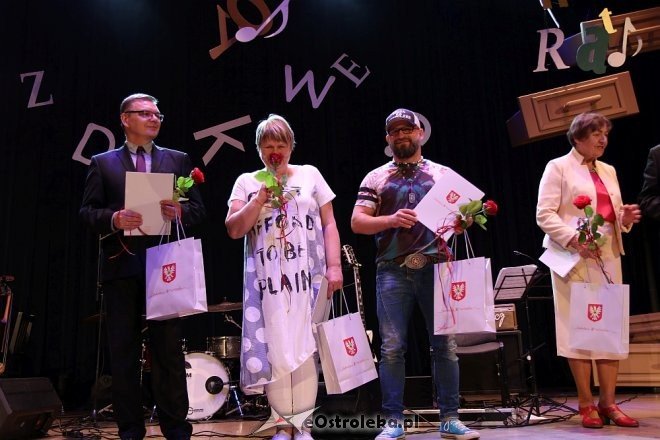 Robert Mróz, dr pulmonolog zaśpiewał dla ostrołęckich artystów i działaczy kultury [29.05.2018] - zdjęcie #47 - eOstroleka.pl