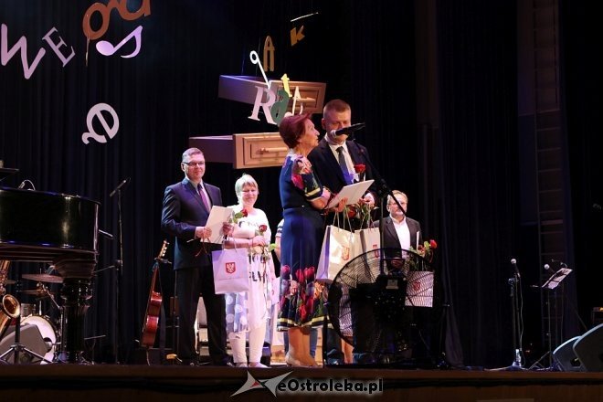 Robert Mróz, dr pulmonolog zaśpiewał dla ostrołęckich artystów i działaczy kultury [29.05.2018] - zdjęcie #50 - eOstroleka.pl