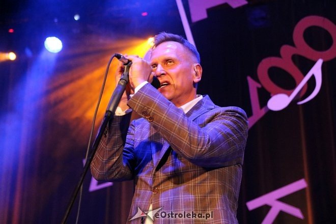 Robert Mróz, dr pulmonolog zaśpiewał dla ostrołęckich artystów i działaczy kultury [29.05.2018] - zdjęcie #1 - eOstroleka.pl