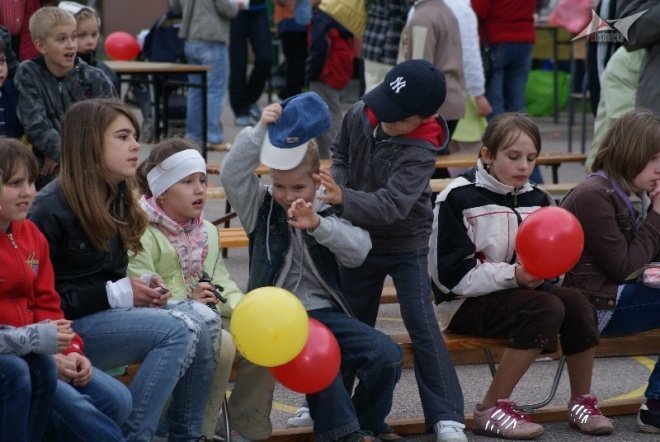 Dni Patrona w SP 5 (15.05.2010) - zdjęcie #19 - eOstroleka.pl