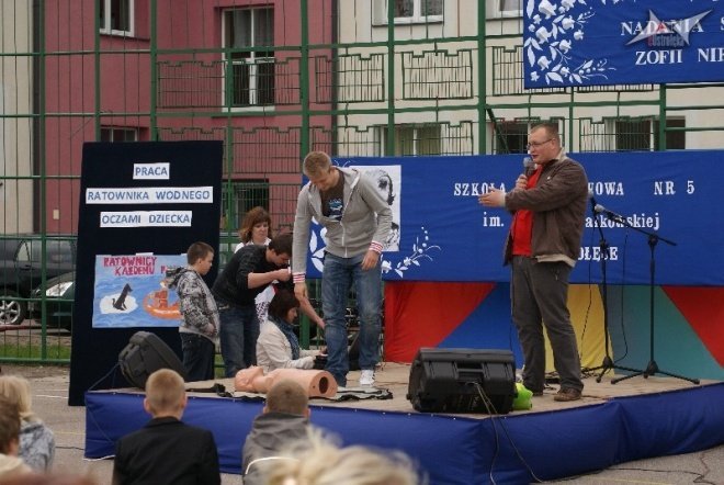 Dni Patrona w SP 5 (15.05.2010) - zdjęcie #11 - eOstroleka.pl