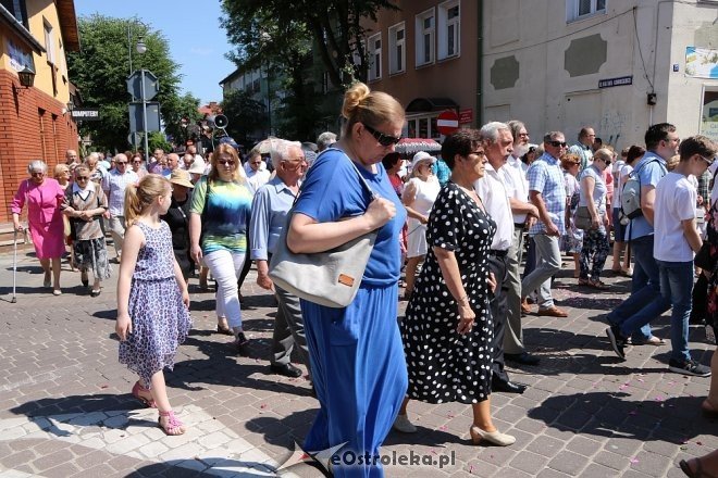 Procesja Bożego Ciała w parafi pw. św. Antoniego w Ostrołęce [31.05.2018] - zdjęcie #227 - eOstroleka.pl