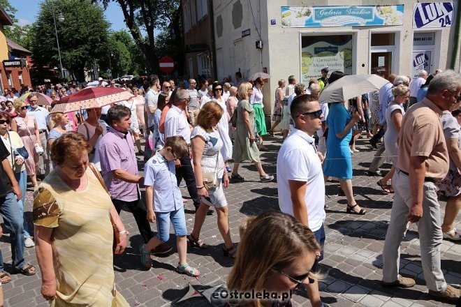 Procesja Bożego Ciała w parafi pw. św. Antoniego w Ostrołęce [31.05.2018] - zdjęcie #232 - eOstroleka.pl