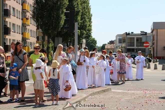 Procesja Bożego Ciała w parafi pw. św. Antoniego w Ostrołęce [31.05.2018] - zdjęcie #203 - eOstroleka.pl