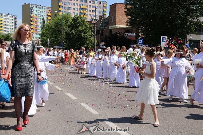Procesja Bożego Ciała w parafi pw. św. Antoniego w Ostrołęce [31.05.2018] - zdjęcie #195 - eOstroleka.pl