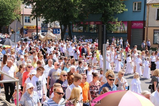 Procesja Bożego Ciała w parafi pw. św. Antoniego w Ostrołęce [31.05.2018] - zdjęcie #185 - eOstroleka.pl