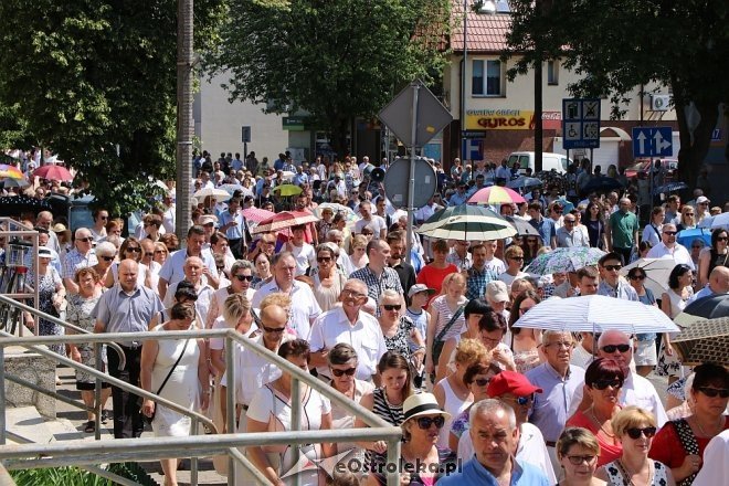 Procesja Bożego Ciała w parafi pw. św. Antoniego w Ostrołęce [31.05.2018] - zdjęcie #159 - eOstroleka.pl