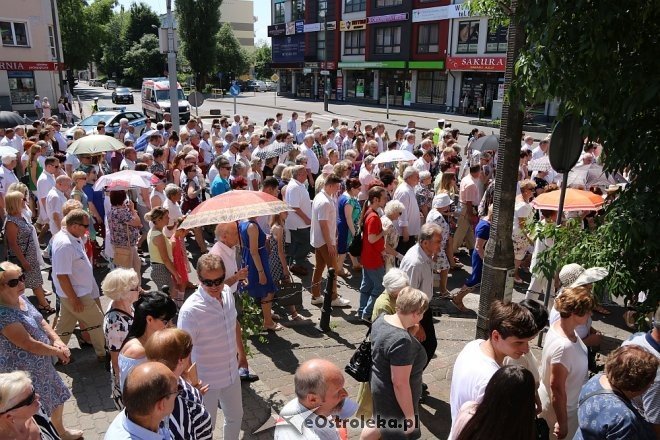 Procesja Bożego Ciała w parafi pw. św. Antoniego w Ostrołęce [31.05.2018] - zdjęcie #158 - eOstroleka.pl
