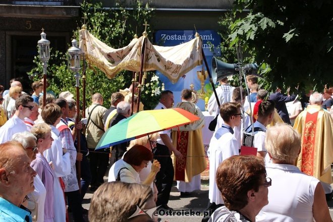 Procesja Bożego Ciała w parafi pw. św. Antoniego w Ostrołęce [31.05.2018] - zdjęcie #154 - eOstroleka.pl