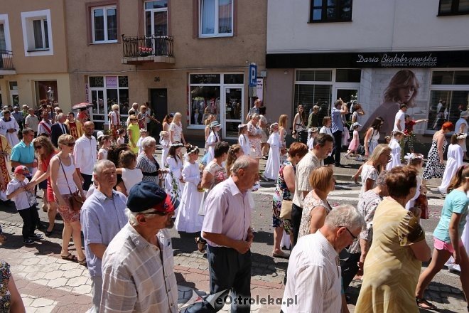 Procesja Bożego Ciała w parafi pw. św. Antoniego w Ostrołęce [31.05.2018] - zdjęcie #110 - eOstroleka.pl