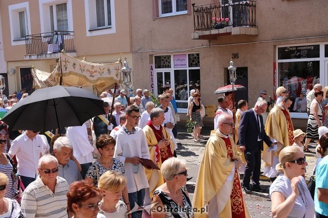 Procesja Bożego Ciała w parafi pw. św. Antoniego w Ostrołęce [31.05.2018] - zdjęcie #107 - eOstroleka.pl