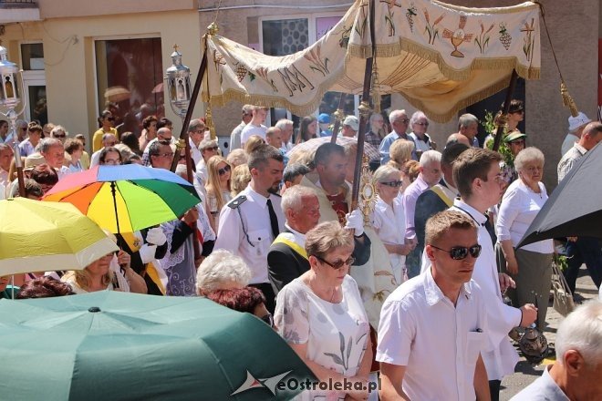 Procesja Bożego Ciała w parafi pw. św. Antoniego w Ostrołęce [31.05.2018] - zdjęcie #106 - eOstroleka.pl