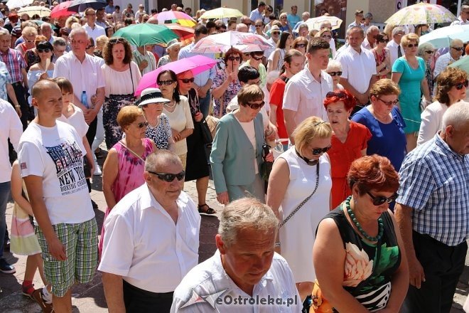 Procesja Bożego Ciała w parafi pw. św. Antoniego w Ostrołęce [31.05.2018] - zdjęcie #95 - eOstroleka.pl