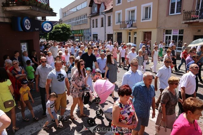 Procesja Bożego Ciała w parafi pw. św. Antoniego w Ostrołęce [31.05.2018] - zdjęcie #53 - eOstroleka.pl