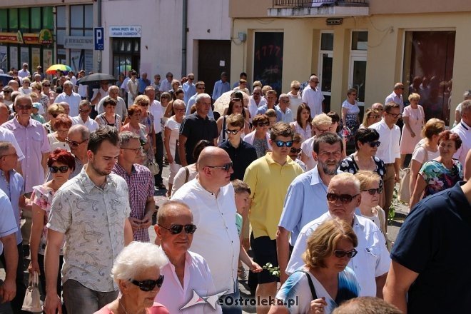 Procesja Bożego Ciała w parafi pw. św. Antoniego w Ostrołęce [31.05.2018] - zdjęcie #52 - eOstroleka.pl
